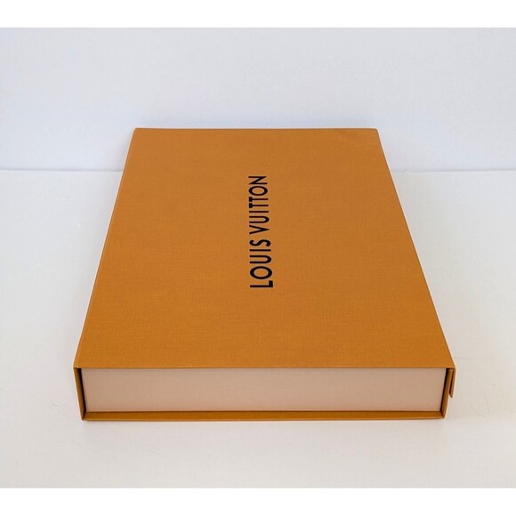 Louis Vuitton Magnetic Empty Large Box 16 x 11.5 x 2 - Picture 7 of 13